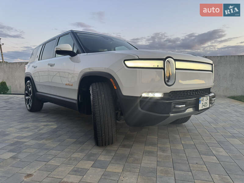 Універсал Rivian R1S 2024 в Дніпрі