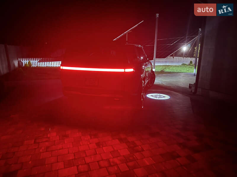 Універсал Rivian R1S 2024 в Дніпрі