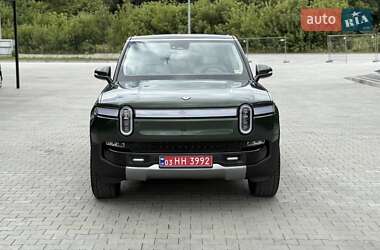 Позашляховик / Кросовер Rivian R1S 2023 в 