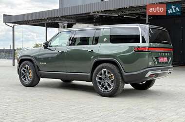 Позашляховик / Кросовер Rivian R1S 2023 в 