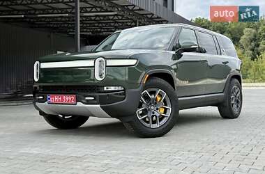 Позашляховик / Кросовер Rivian R1S 2023 в 