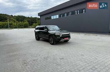 Позашляховик / Кросовер Rivian R1S 2023 в 