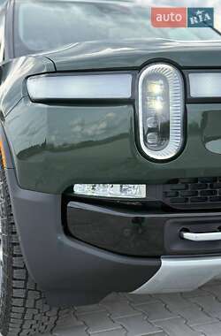 Позашляховик / Кросовер Rivian R1S 2023 в 