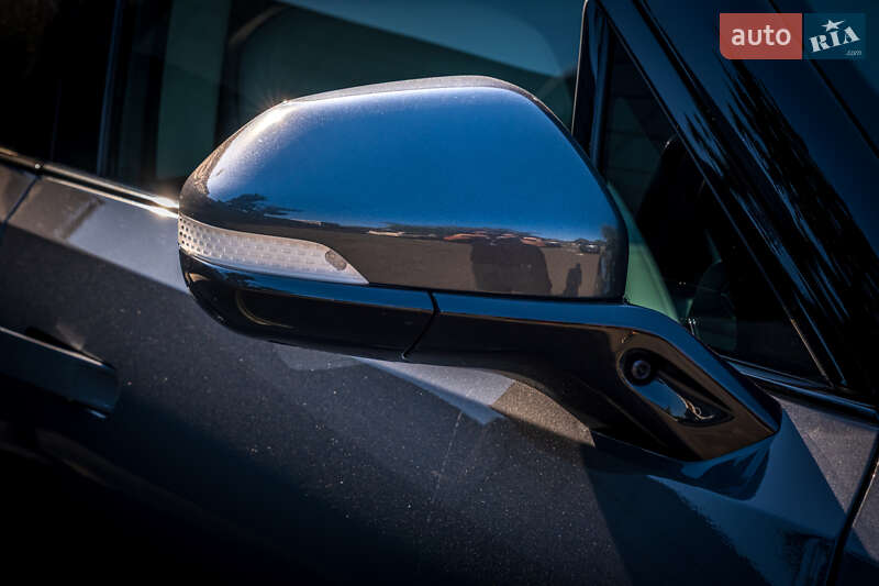 Позашляховик / Кросовер Rivian R1S 2023 в Києві