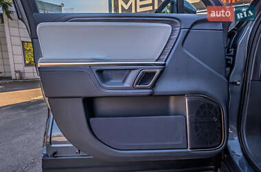 Позашляховик / Кросовер Rivian R1S 2023 в 