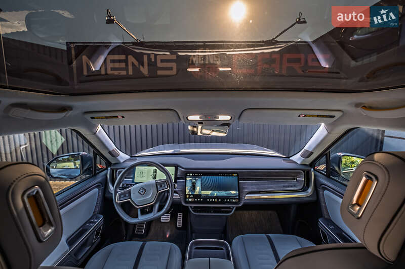 Позашляховик / Кросовер Rivian R1S 2023 в Києві