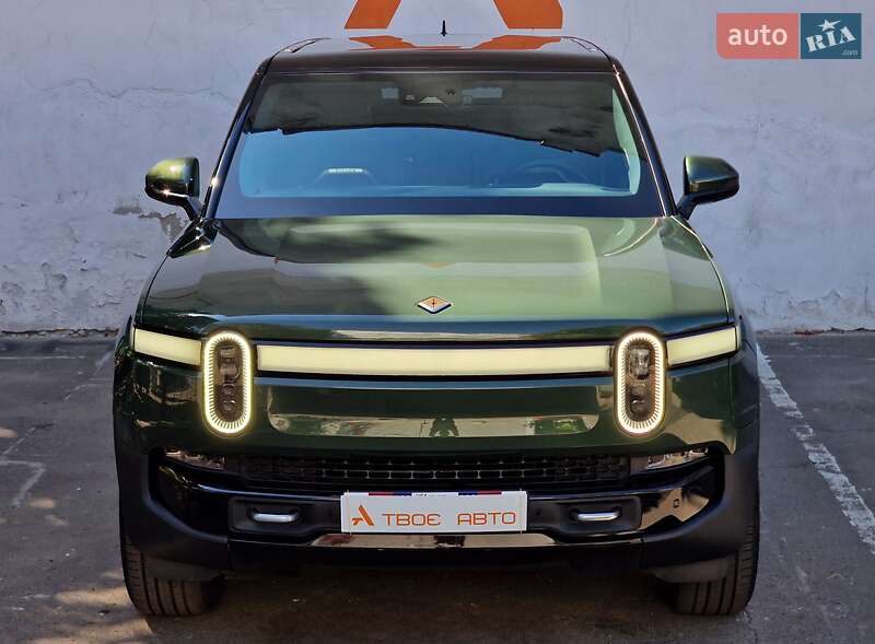 Внедорожник / Кроссовер Rivian R1S 2023 в Одессе