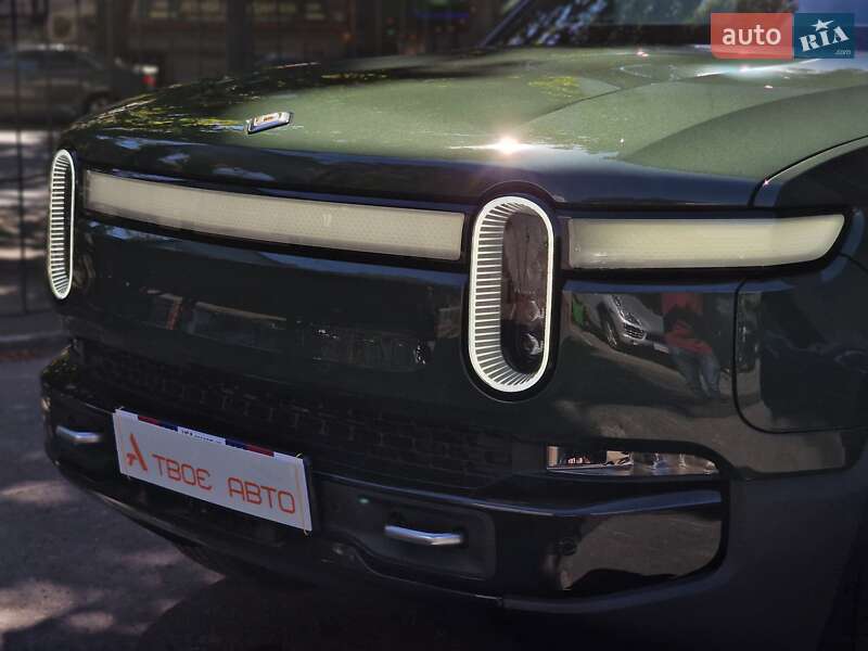 Внедорожник / Кроссовер Rivian R1S 2023 в Одессе