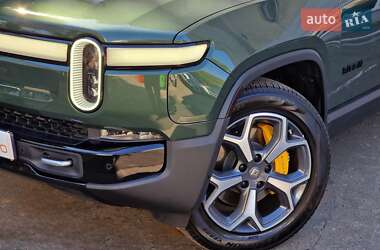 Позашляховик / Кросовер Rivian R1S 2023 в 