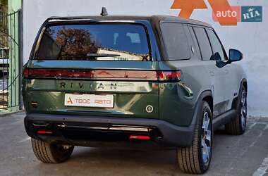 Позашляховик / Кросовер Rivian R1S 2023 в 