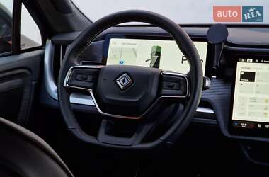 Позашляховик / Кросовер Rivian R1S 2023 в 