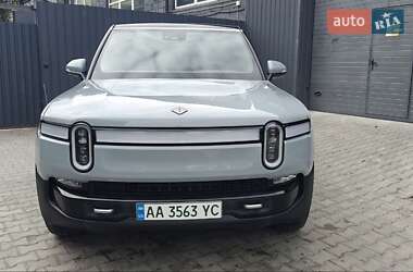 Позашляховик / Кросовер Rivian R1S 2023 в 