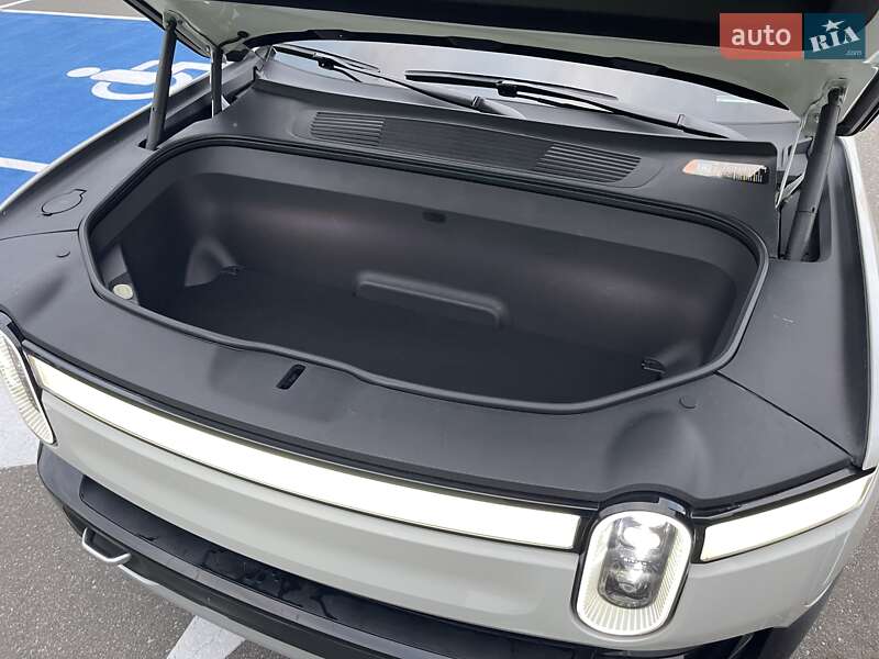 Позашляховик / Кросовер Rivian R1S 2022 в Києві