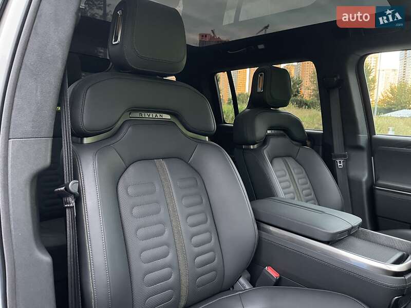 Позашляховик / Кросовер Rivian R1S 2022 в Києві