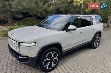 Внедорожник / Кроссовер Rivian R1S 2025 в 