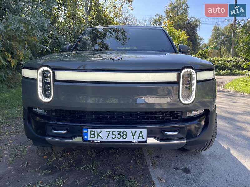 Позашляховик / Кросовер Rivian R1S 2022 в Рівному
