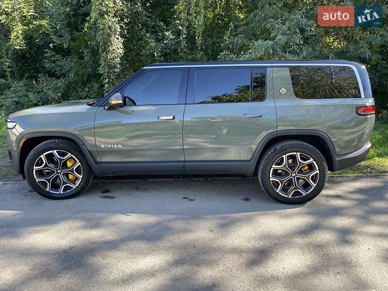 Позашляховик / Кросовер Rivian R1S 2022 в Рівному