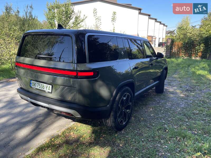 Позашляховик / Кросовер Rivian R1S 2022 в Рівному