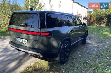 Внедорожник / Кроссовер Rivian R1S 2022 в 