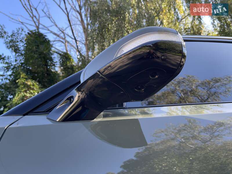 Позашляховик / Кросовер Rivian R1S 2022 в Рівному