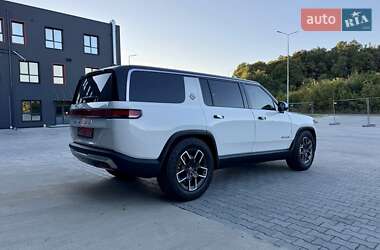 Внедорожник / Кроссовер Rivian R1S 2023 в 