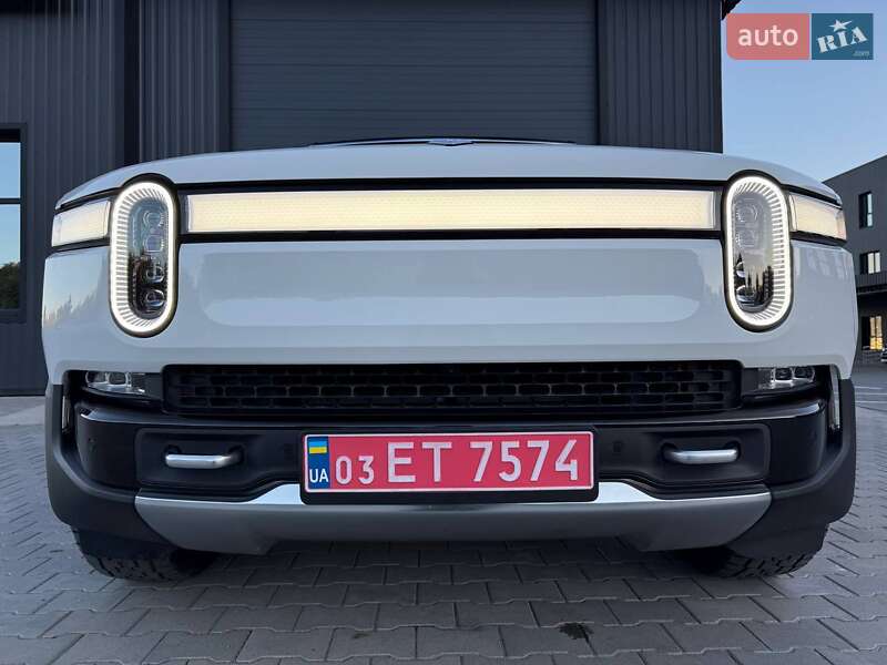 Позашляховик / Кросовер Rivian R1S 2023 в Дубні