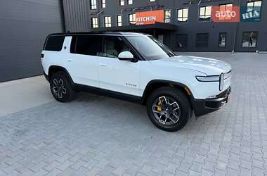 Внедорожник / Кроссовер Rivian R1S 2023 в 
