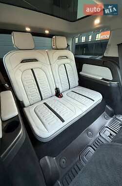 Внедорожник / Кроссовер Rivian R1S 2023 в 