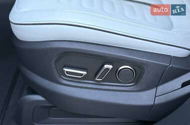 Внедорожник / Кроссовер Rivian R1S 2023 в 