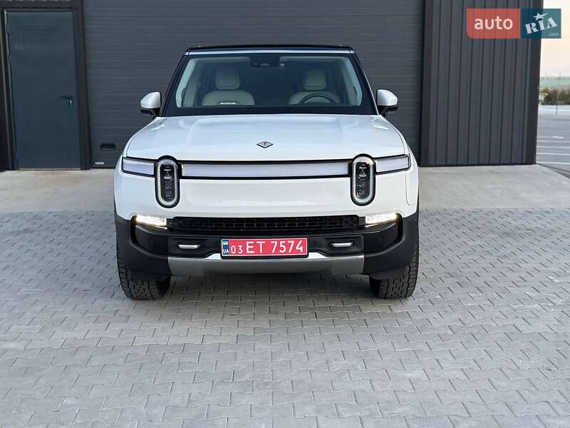 Позашляховик / Кросовер Rivian R1S 2023 в Дубні