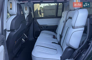 Позашляховик / Кросовер Rivian R1S 2023 в 