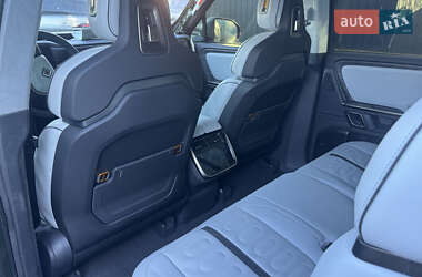 Позашляховик / Кросовер Rivian R1S 2023 в 