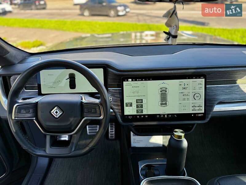 Внедорожник / Кроссовер Rivian R1S 2022 в Львове