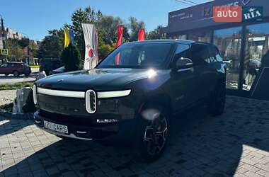 Позашляховик / Кросовер Rivian R1S 2022 в 