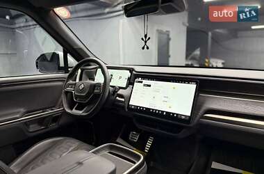 Внедорожник / Кроссовер Rivian R1S 2024 в 