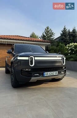 Внедорожник / Кроссовер Rivian R1S 2023 в Киеве
