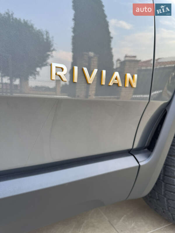 Внедорожник / Кроссовер Rivian R1S 2023 в Киеве
