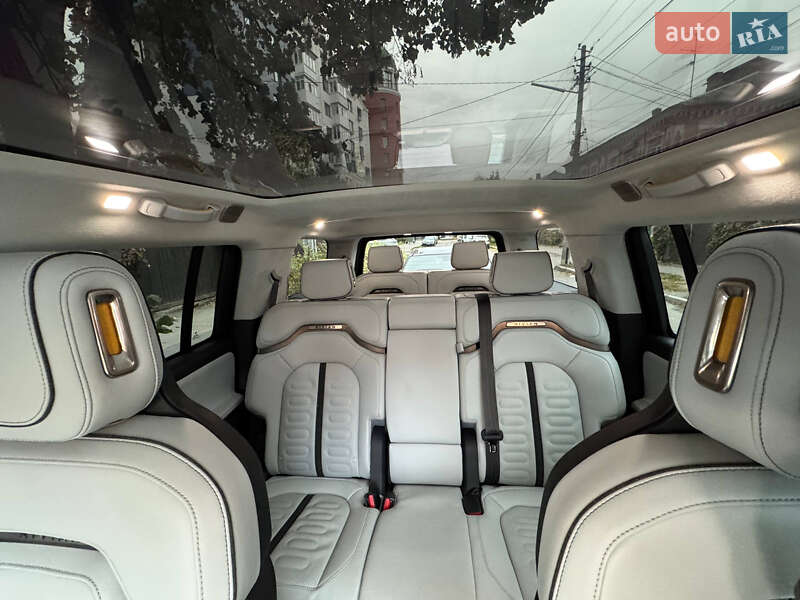 Внедорожник / Кроссовер Rivian R1S 2023 в Белой Церкви