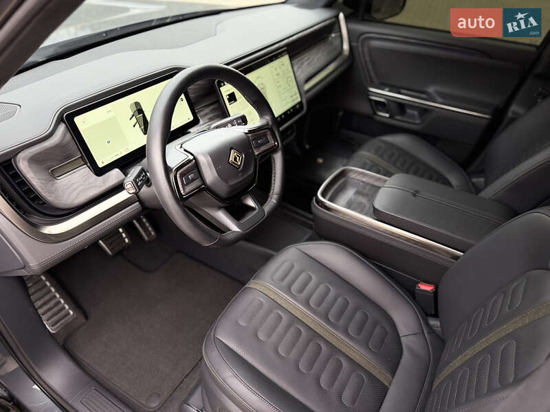 Позашляховик / Кросовер Rivian R1S 2022 в Костопілі