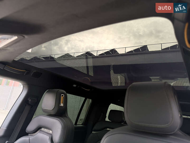 Позашляховик / Кросовер Rivian R1S 2022 в Костопілі