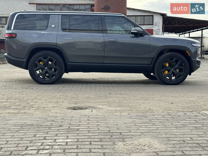 Позашляховик / Кросовер Rivian R1S 2023 в Луцьку