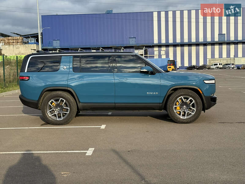 Позашляховик / Кросовер Rivian R1S 2022 в Рівному
