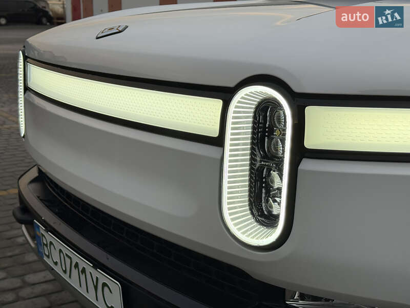 Внедорожник / Кроссовер Rivian R1S 2023 в Львове