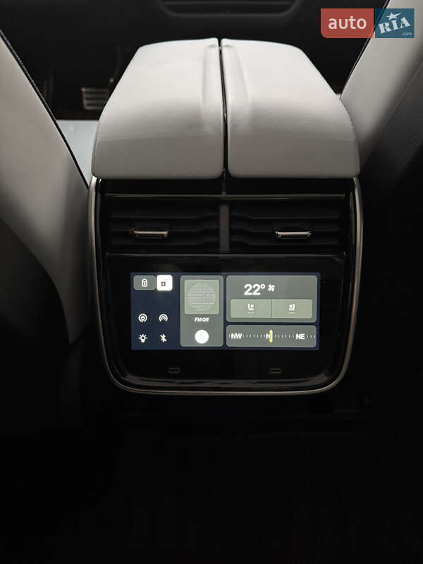 Внедорожник / Кроссовер Rivian R1S 2023 в Львове