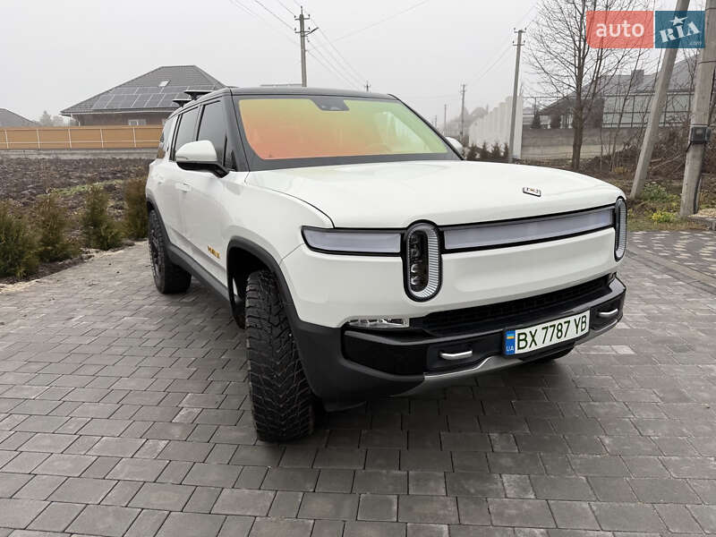 Внедорожник / Кроссовер Rivian R1S 2023 в Хмельницком