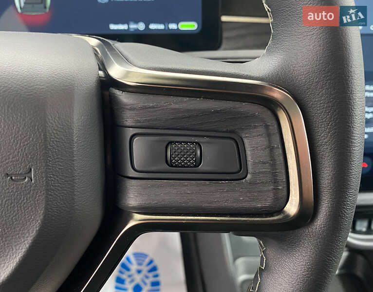 Внедорожник / Кроссовер Rivian R1S 2023 в Львове фото 16 Внедорожник / Кроссовер Rivian R1S 2023 в Львове