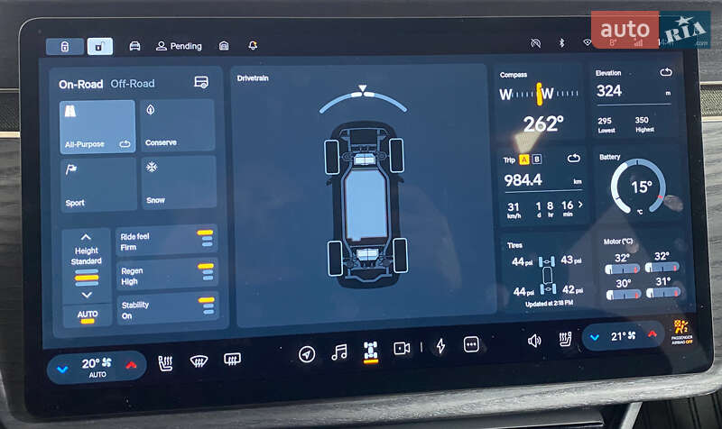 Внедорожник / Кроссовер Rivian R1S 2023 в Львове фото 27 Внедорожник / Кроссовер Rivian R1S 2023 в Львове
