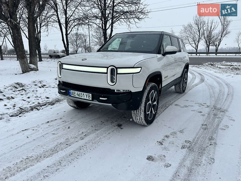 Внедорожник / Кроссовер Rivian R1S 2024 в Днепре