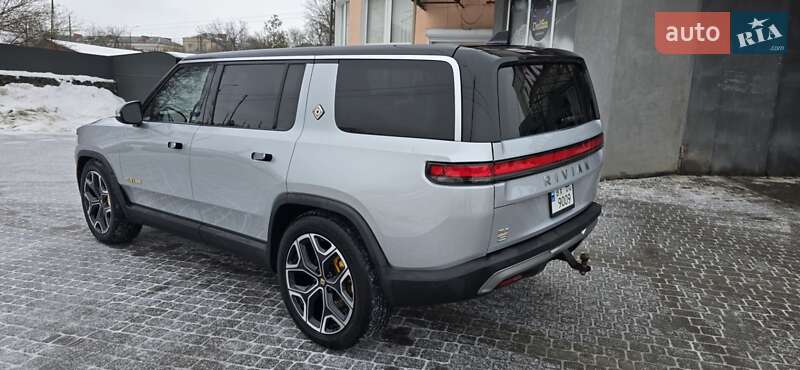 Внедорожник / Кроссовер Rivian R1S 2022 в Хмельницком