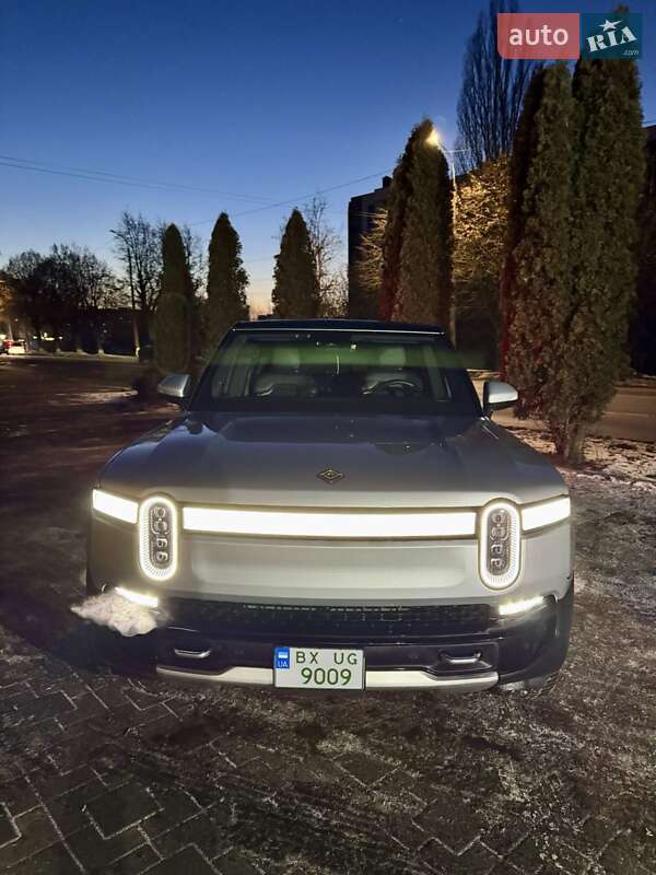 Внедорожник / Кроссовер Rivian R1S 2022 в Хмельницком